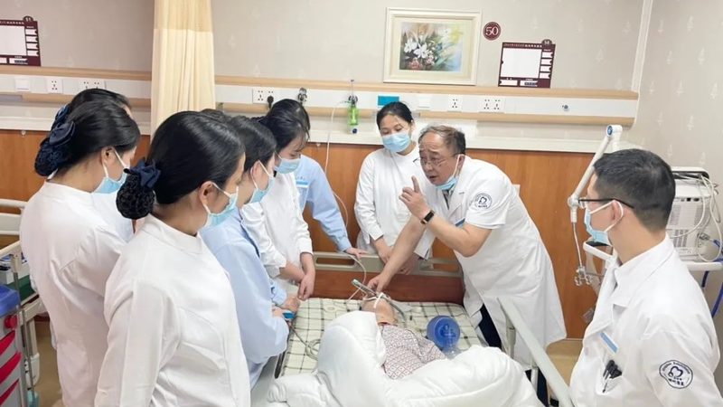日间照料中心护理流程：揭秘养老护理的日常细节