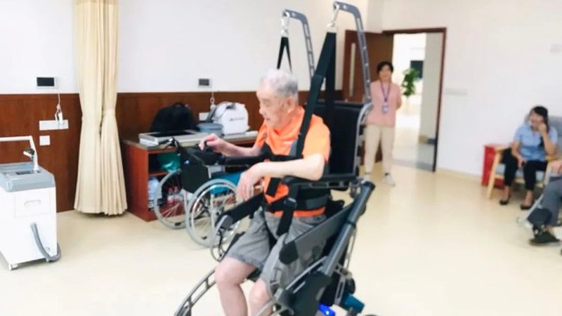 智慧养老终端设备性价比对比
